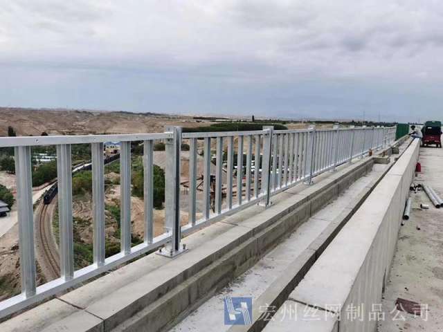 橋梁護(hù)欄--01